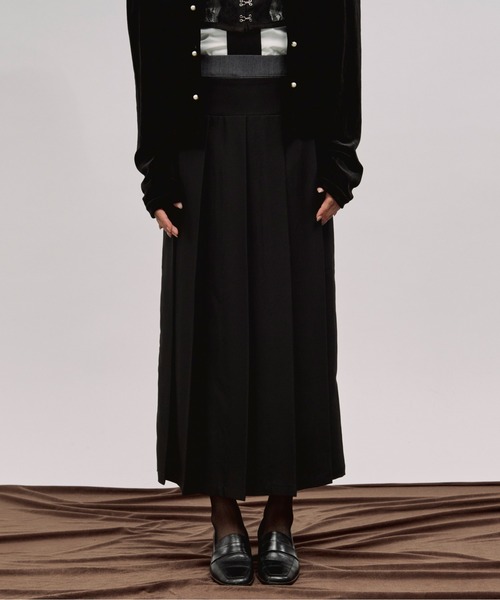 Ezick（エジック）の「pleats middle skirt ダブルウエストプリーツ
