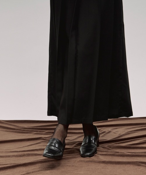 Ezick（エジック）の「pleats middle skirt ダブルウエストプリーツ