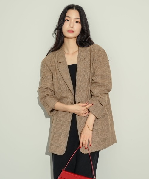 NEUNA（ヌナ）の「オーバーサイズテーラードジャケット（テーラードジャケット・レディース・ブラック/グレー/ブラウン・FREE）」の4枚目の写真