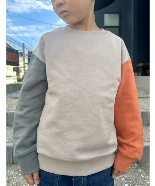 Right-on（ライトオン）の「【Refurbish】袖配色 スウェットプルオーバー (カラフル / 個性的 / アクセント / 子供服 / 快適)（スウェット・キッズ・ブラック/ベージュ/ブルー/オフホワイト・110/120/130/140/150/160）」の4枚目の写真