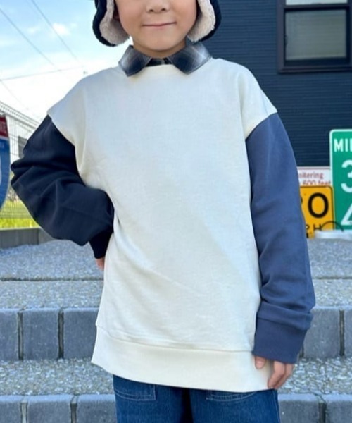 Right-on（ライトオン）の「【Refurbish】袖配色 スウェットプルオーバー (カラフル / 個性的 / アクセント / 子供服 / 快適)（スウェット・キッズ・ブラック/ベージュ/ブルー/オフホワイト・110/120/130/140/150/160）」の2枚目の写真