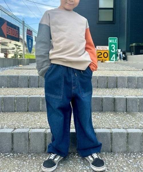 Right-on（ライトオン）の「【Refurbish】袖配色 スウェットプルオーバー (カラフル / 個性的 / アクセント / 子供服 / 快適)（スウェット・キッズ・ブラック/ベージュ/ブルー/オフホワイト・110/120/130/140/150/160）」の19枚目の写真