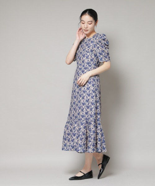 troisiemeCHACO(トロワズィエムチャコ)の「troisieme chaco/CUT JACQUARD PRINT ワンピース(ワンピース・レディース・ベージュ/グリーン・38)」の13枚目の写真