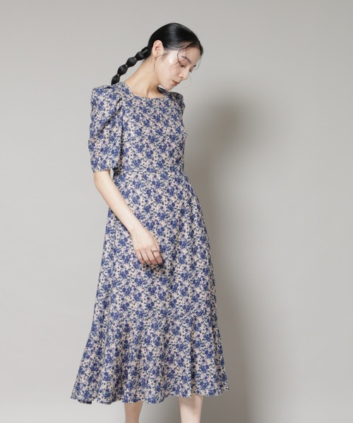 troisiemeCHACO(トロワズィエムチャコ)の「troisieme chaco/CUT JACQUARD PRINT ワンピース(ワンピース・レディース・ベージュ/グリーン・38)」の11枚目の写真