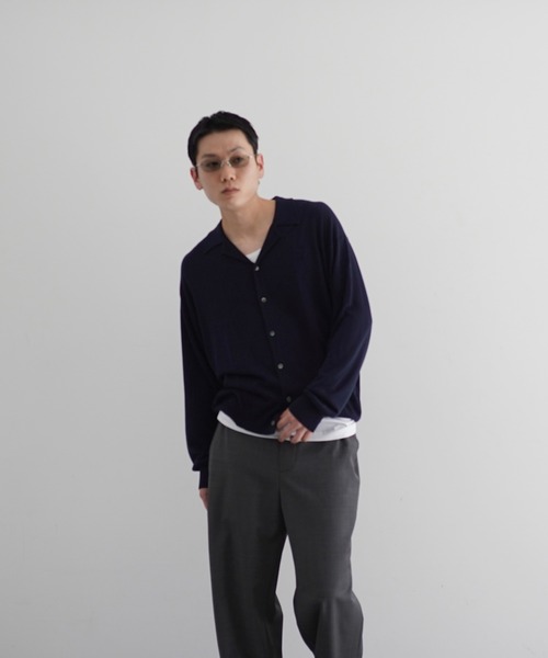 crepuscule(クレプスキュール)の「【EXCLUSIVE】crepuscule Open collar knit shirt(ニット/セーター・メンズ・ブルー/ホワイト/ブラック/ブラウン/ネイビー・1/2)」の4枚目の写真