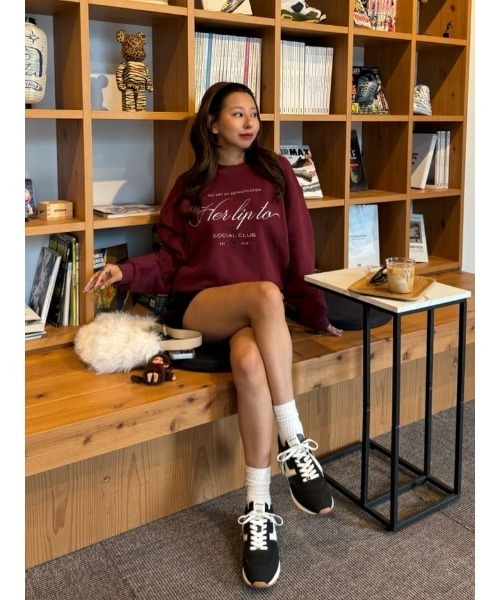 Her lip to(ハーリップトゥー)の「Social Club Sweatshirt(スウェット・レディース・ボルドー/ローズ/ネイビー・FREE)」の18枚目の写真