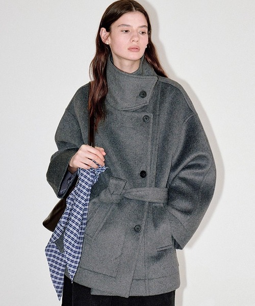 スタンドカラー ウエストベルト付き ウールハーフコート FD25W035