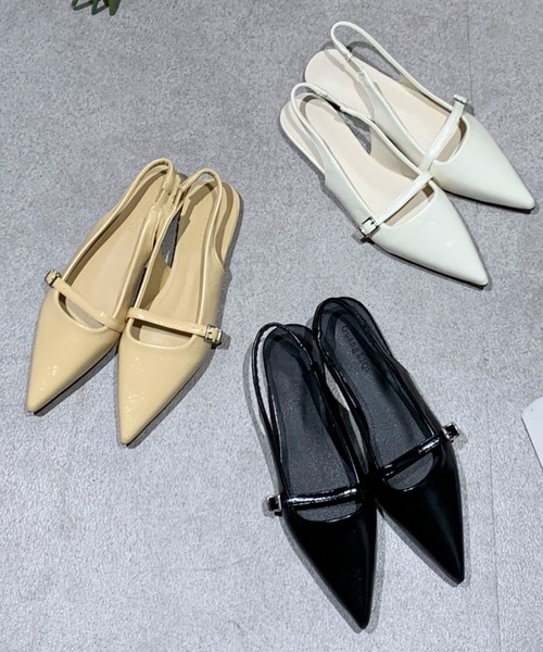 Maison Calme（メゾンカルム）の「クラシカルポインテッドトゥストラップフラットパンプス（パンプス・レディース・ブラック/アイボリー/イエロー・M/L）」の5枚目の写真