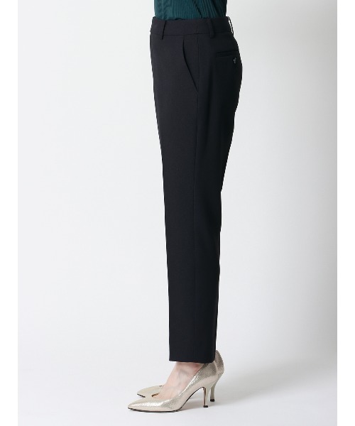 SUIT SQUARE(スーツスクエア)の「テーパードパンツ ウォッシャブル ウールライクポリエステル 無地(スラックス・レディース・パープル・42(13号)/40(11号)/38(9号)/36(7号))」の2枚目の写真