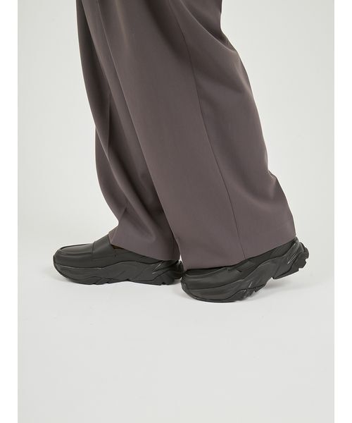 emmi(エミ)の「タックワイドパンツ(その他パンツ・レディース・ダークグレー/ブラウン/オリーブ・0/1)」の11枚目の写真