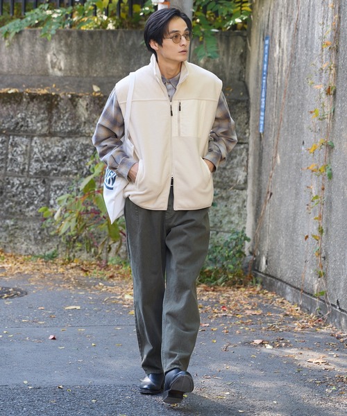 coca（coca）（コカ）の「両面フリースベスト（ベスト・メンズ・ブラック/アイボリー・L/M/XL）」の5枚目の写真