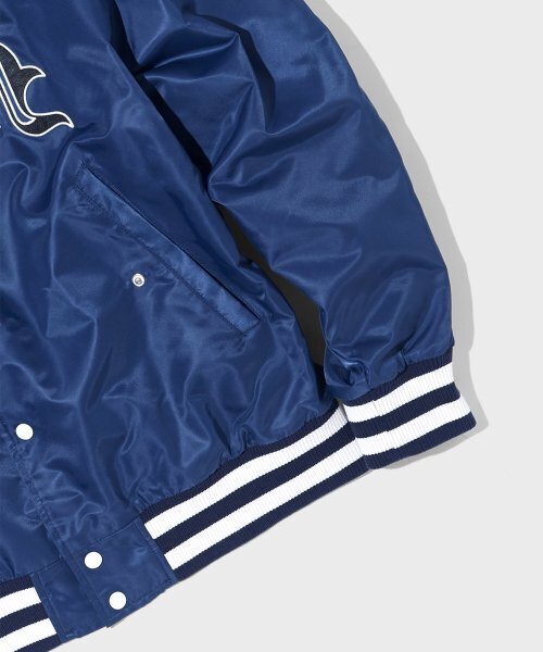 WMC(ダブリューエムシー)の「ニューモダンバスティジャンパー_NAVY(スタジャン・レディース・ネイビー・MEDIUM/LARGE/X-LARGE)」の5枚目の写真
