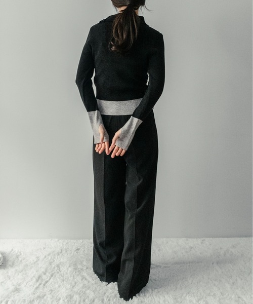 on:nue（オンニュ）の「【on:nue】[着用動画あり！] バイカラーボタンデザインサムホールニット（ニット/セーター・レディース・アイボリー/ブラック/イエロー/ブラウン・FREE）」の13枚目の写真