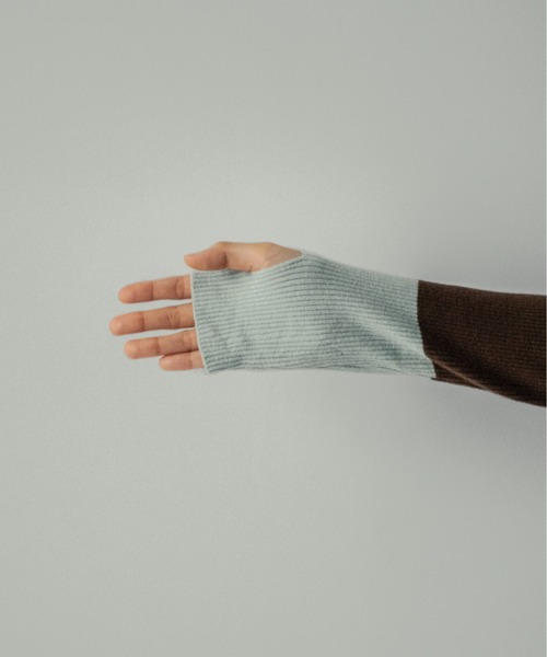 on:nue（オンニュ）の「【on:nue】[着用動画あり！] バイカラーボタンデザインサムホールニット（ニット/セーター・レディース・アイボリー/ブラック/イエロー/ブラウン・FREE）」の20枚目の写真