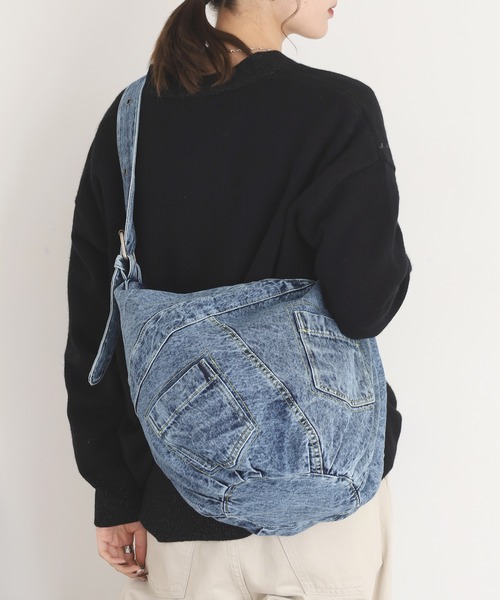 crossi(クロッシー)の「パッチポケットデニムショルダーバッグ(ショルダーバッグ・レディース・ブルー/ブラック/ネイビー・FREE)」の4枚目の写真