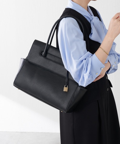 PAPILLONNER(パピヨネ)の「PAPILLONNER/ベーシックフラップトートバッグ/セレモニー(トートバッグ・レディース・ブラック/ベージュ・FREE)」の3枚目の写真