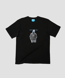 NOTHINGON（ナッシング オン）の「マンインブラックグラフィック半袖Tシャツブラック（Tシャツ/カットソー）」