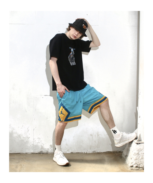 NOTHINGON(ナッシング オン)の「マンインブラックグラフィック半袖Tシャツブラック(Tシャツ/カットソー・メンズ・その他・MEDIUM/SMALL/X-LARGE/LARGE)」の6枚目の写真