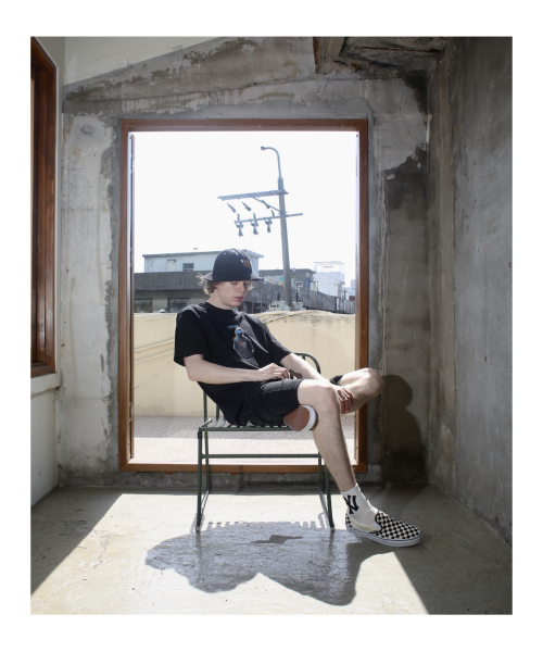 NOTHINGON(ナッシング オン)の「マンインブラックグラフィック半袖Tシャツブラック(Tシャツ/カットソー・メンズ・その他・MEDIUM/SMALL/X-LARGE/LARGE)」の9枚目の写真