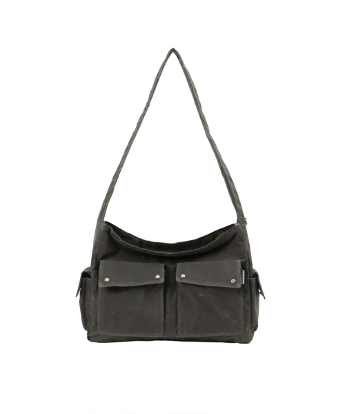 SAND MUSEUM（サンドミュージアム）の「FATIGUE CROSS BAG [Vintage Olive]（メッセンジャーバッグ・レディース・その他・FREE）」の2枚目の写真