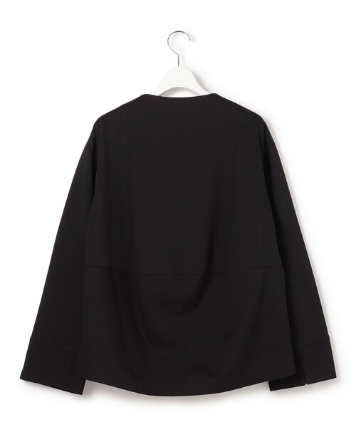 23区(ニジュウサンク)の「コンパクトツイル Vネック カットソー(Tシャツ/カットソー・レディース・ブラック系/ベージュ系・38)」の8枚目の写真