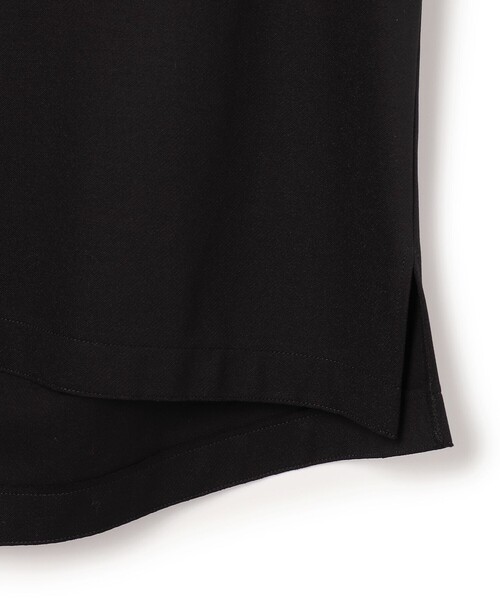 23区(ニジュウサンク)の「コンパクトツイル Vネック カットソー(Tシャツ/カットソー・レディース・ブラック系/ベージュ系・38)」の11枚目の写真