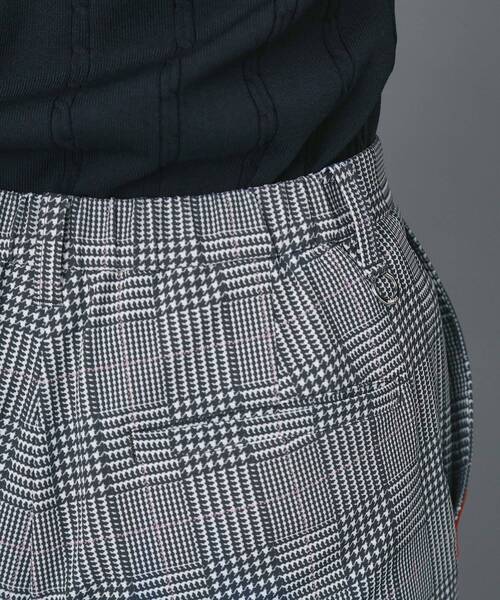 adabat(アダバット)の「【ADABAT NAVY】撥水 クールチェックプリントテーパードパンツ(その他パンツ・レディース・ライトグレー系・40/38/42/36)」の7枚目の写真