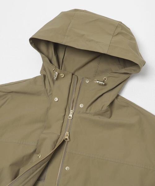 ITEMS URBANRESEARCH（アイテムズ アーバンリサーチ）の「『イージーケア』撥水マウンテンパーカー（マウンテンパーカー・レディース・ブラック/ホワイト系その他/ベージュ系その他・FREE）」の10枚目の写真