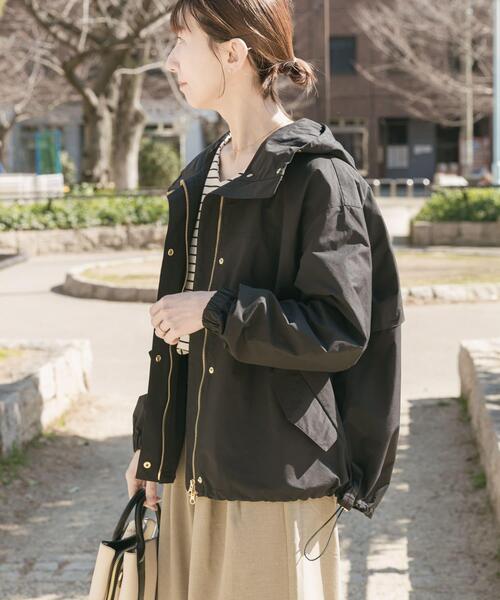 ITEMS URBANRESEARCH（アイテムズ アーバンリサーチ）の「『イージーケア』撥水マウンテンパーカー（マウンテンパーカー・レディース・ブラック/ホワイト系その他/ベージュ系その他・FREE）」の19枚目の写真