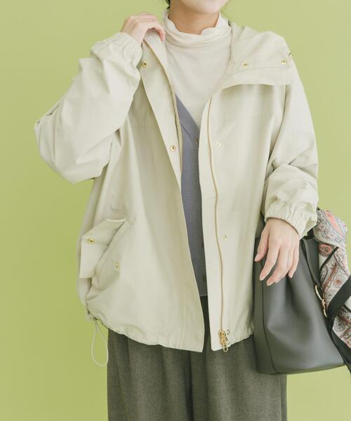 ITEMS URBANRESEARCH(アイテムズ アーバンリサーチ)の「『イージーケア/防花粉』撥水マウンテンパーカー(マウンテンパーカー・レディース・ブラック/ホワイト系その他/ベージュ系その他・FREE)」の21枚目の写真
