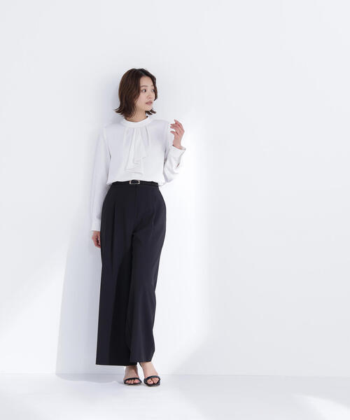 NATURAL BEAUTY BASIC(ナチュラルビューティーベーシック)の「◇ラッフルボウタイブラウス(シャツ/ブラウス・レディース・オフホワイト/ベージュ/ライトグリーン・SMALL/MEDIUM)」の7枚目の写真
