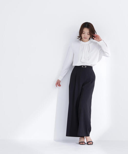 NATURAL BEAUTY BASIC(ナチュラルビューティーベーシック)の「◇ラッフルボウタイブラウス(シャツ/ブラウス・レディース・オフホワイト/ベージュ/ライトグリーン・SMALL/MEDIUM)」の11枚目の写真