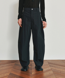 RUSTLE STRAP CURVE PANTS (BLACK)