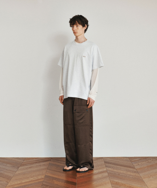 HEUTE(ホイテ)の「HEUTE T-SHIRT (M/GREY)(Tシャツ/カットソー・メンズ・その他・M/L)」の3枚目の写真