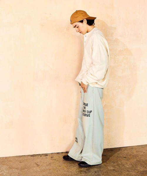 niko and...(ニコアンド)の「裏毛ピグメントヘンリープルオーバー(Tシャツ/カットソー・メンズ・オフホワイト/チャコール/ライトブラウン/グリーン・MEDIUM/LARGE)」の6枚目の写真