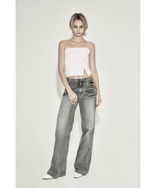 SYNERJYN(シナジン)の「RUFFLE SLIT TOP WHITE(Tシャツ/カットソー・レディース・その他・ONE SIZE)」の3枚目の写真