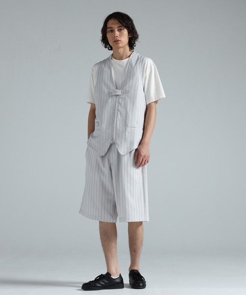 Y-3（ワイスリー）の「Y-3 SPORT UNIFORM PINSTRIPE TAILORED VEST（その他アウター・メンズ・ホワイト系その他・X-SMALL/SMALL/MEDIUM/LARGE/X-LARGE）」の4枚目の写真