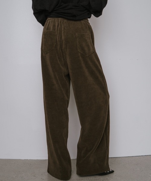 VION（ヴィオン）の「コーデュロイイージーワイドパンツ / Corduroy Easy Wide Pants（その他パンツ・レディース・ブラック/カーキ・FREE）」の7枚目の写真