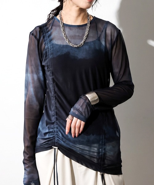 antiqua(アンティカ)の「ニュアンス柄 ドロスト メッシュ シアートップス(Tシャツ/カットソー・レディース・ブルー系その他/ベージュ系その他・ONESIZE)」の2枚目の写真