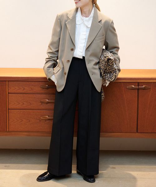 OUTDOOR PRODUCTS（アウトドアプロダクツ）の「≪/WEB・横浜店限定カラーあり≫ORDINARY タックワイドスラックス（スラックス・レディース・ベージュ/ブラック/チャコールグレー・40/38/36/34）」の5枚目の写真