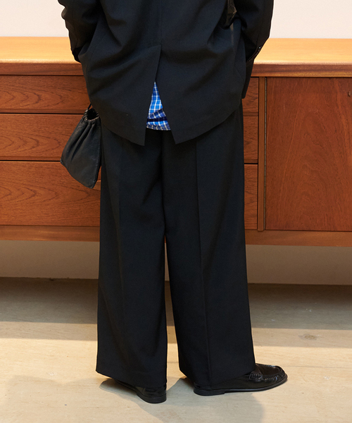 OUTDOOR PRODUCTS（アウトドアプロダクツ）の「≪/WEB・横浜店限定カラーあり≫ORDINARY タックワイドスラックス（スラックス・レディース・ベージュ/ブラック/チャコールグレー・40/38/36/34）」の9枚目の写真