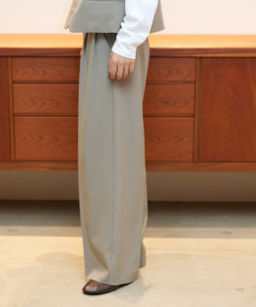 OUTDOOR PRODUCTS（アウトドアプロダクツ）の「≪/WEB・横浜店限定カラーあり≫ORDINARY タックワイドスラックス（スラックス・レディース・ベージュ/ブラック/チャコールグレー・40/38/36/34）」の21枚目の写真