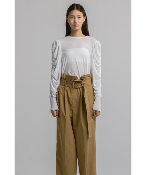 CINOH(チノ)の「SHEF GATHERED SLEEVE LONG T SHIRT(Tシャツ/カットソー・レディース・ブラック/ホワイト・38)」の5枚目の写真