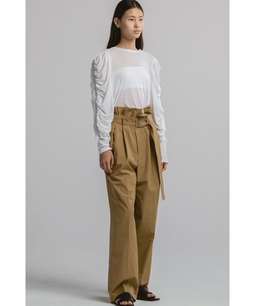 CINOH(チノ)の「SHEF GATHERED SLEEVE LONG T SHIRT(Tシャツ/カットソー・レディース・ブラック/ホワイト・38)」の7枚目の写真
