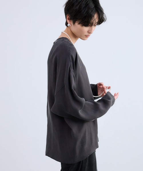 BARNYARDSTORM（バンヤードストーム）の「BARNYARDSTORM / キュプラフィブリルTブラウス【JAPAN FABRIC】（シャツ/ブラウス・レディース・オフホワイト/チャコールグレー・FREE）」の15枚目の写真