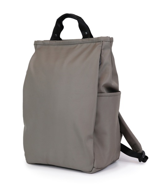 Un coeur（アンクール）の「【Un coeur/アンクール】2WAY SQUARE RUCKSACK L / ツーウェイ スクエア リュック L　RUI / K905069（バックパック/リュック・メンズ・グレイッシュベージュ/ブラック/ブラウン/グレー・FREE）」の4枚目の写真