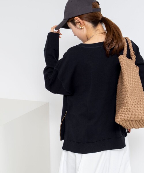 Rie Miller（リエミラー）の「《手洗い可能》トレーナー風プルオーバーサイドZIP（ニット/セーター・レディース・ネイビー/キナリ/ライトグレー・38）」の7枚目の写真