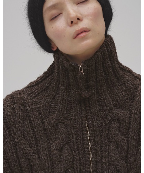 TODAYFUL（トゥデイフル）の「Volume Handknit Cardigan（カーディガン/ボレロ・レディース・ブラウン/キナリ・FREE）」の11枚目の写真