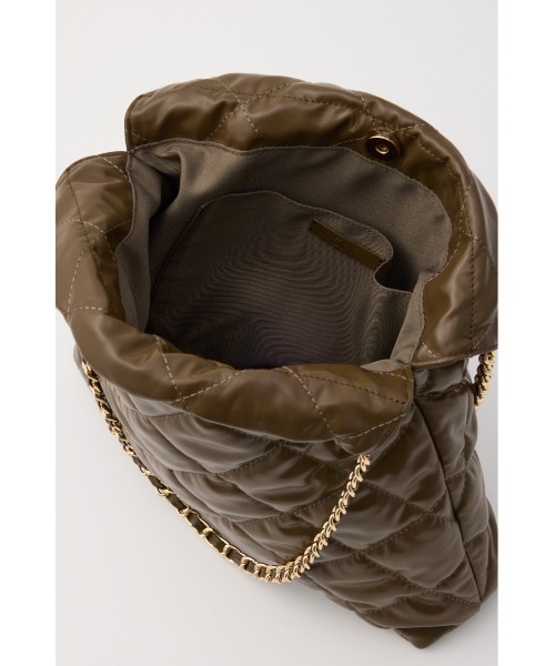 SLY（スライ）の「QUILTING F/LEATHER CHAIN BAG キルティングフェイクレザーチェーンバッグ（ショルダーバッグ・レディース・アイボリー/ブラック/カーキ・FREE）」の15枚目の写真