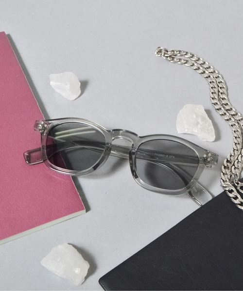 DOUBLE STEAL（ダブルスティール）の「【選べる2デザイン】カラーレンズサングラス(ウェリントン/クラウンパント)（サングラス・メンズ・ブラック系1/グリーン系2/モカ/ブルー系1/ブラック系2/ベージュ系1/クリア/グレー系その他/グレー系2/ブラウン系2・FREE）」の4枚目の写真